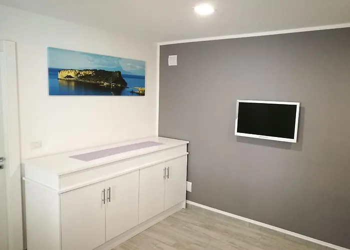 White Club Residence