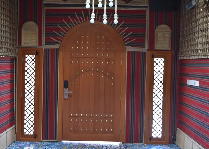 Fort Guesthouse نُزل القلعة