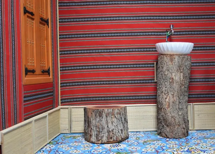 Fort Guesthouse نُزل القلعة
