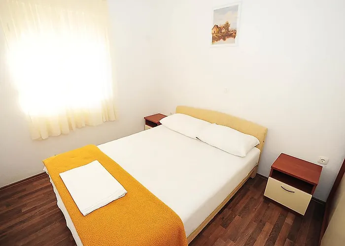 Apartments Klelija