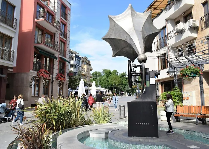 Top Center Apartment Gramophone With Private Parking