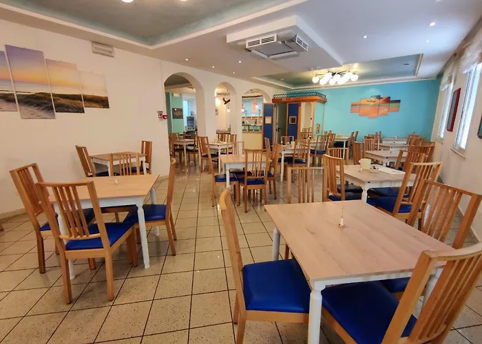 Hotel Adria B&B - Colazione fino alle 12