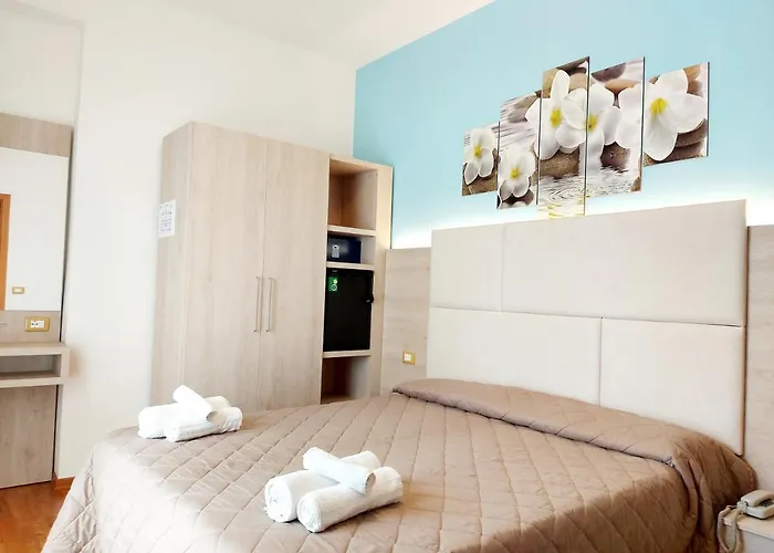 Hotel Monica