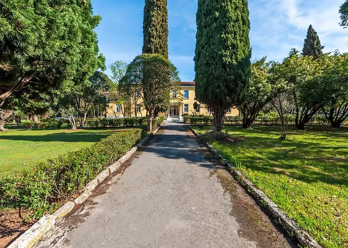 Villa Aurum Health & Climatotherapy Center