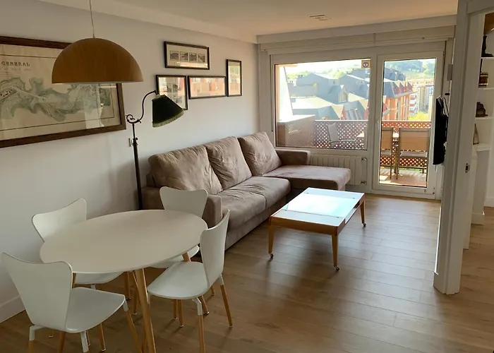 Residencial Sanz-Enea a 100m de la playa