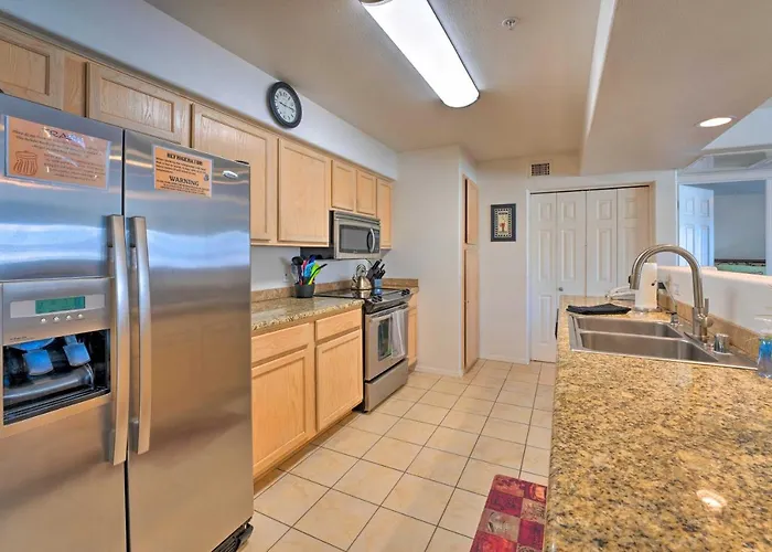 1 Mi To London Bridge: Condo W/ Pool Access