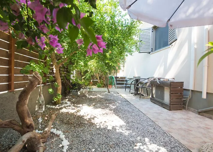 Casa Dina