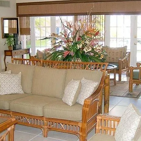 Castaways Resort And Suites