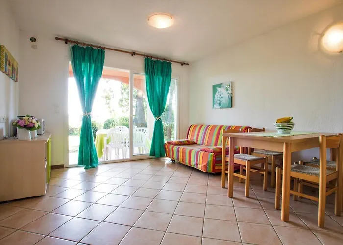 Marina Corsa Residence Apartment 3 Rooms 6 Persons 150 M Sandy Beach Ghisonaccia
