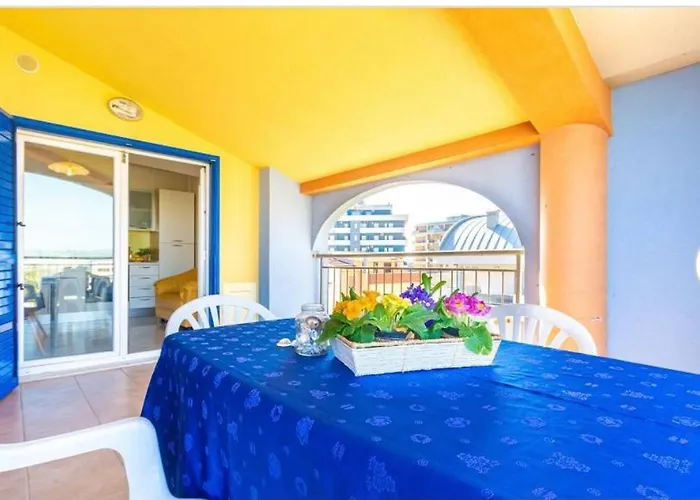 Punta Est A due passi dal MARE