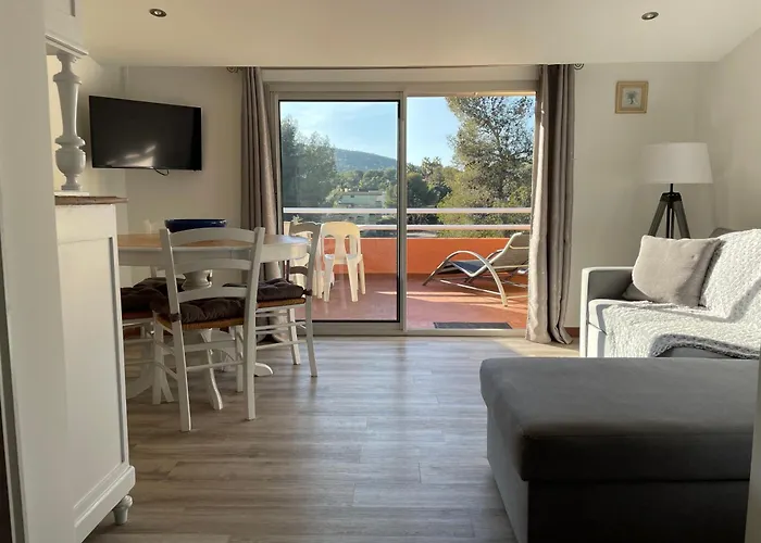Appartement Bord de Mer La Faviere