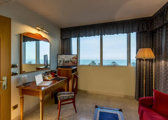 Hotel Ambassador