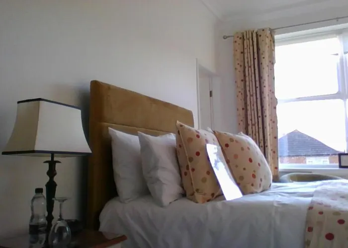 South Lodge Guest House