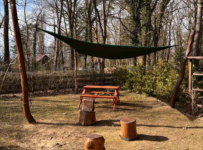Märchenhütte- Campen am Wald und See