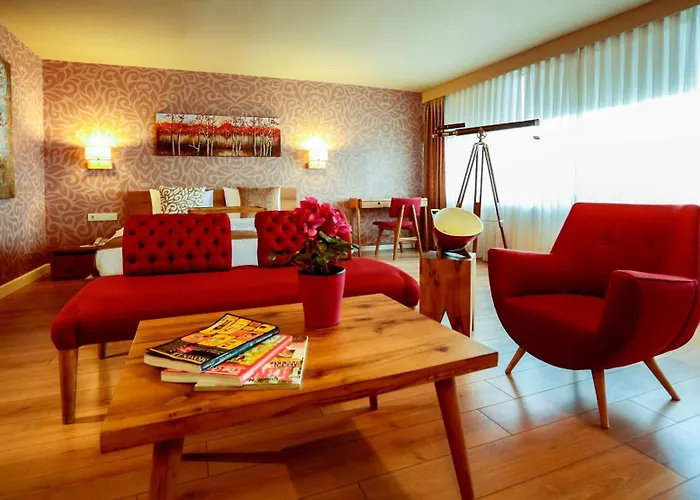 Melek Hotels Moda
