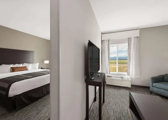 Wingate By Wyndham Loveland Johnstown