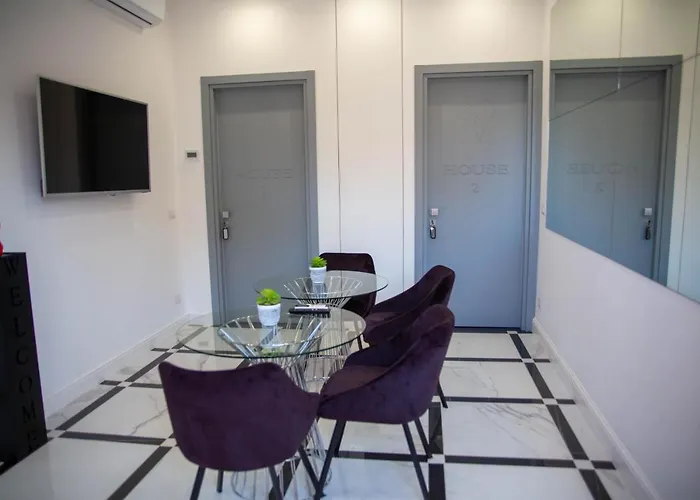Vhouse Fiumicino