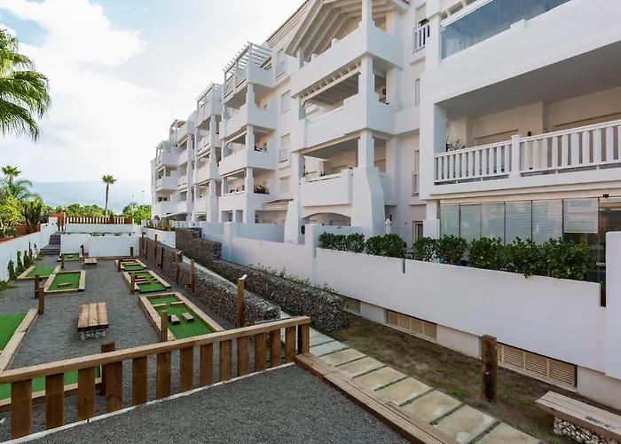 Homity Holidays - Playa Granada - Marina Golf