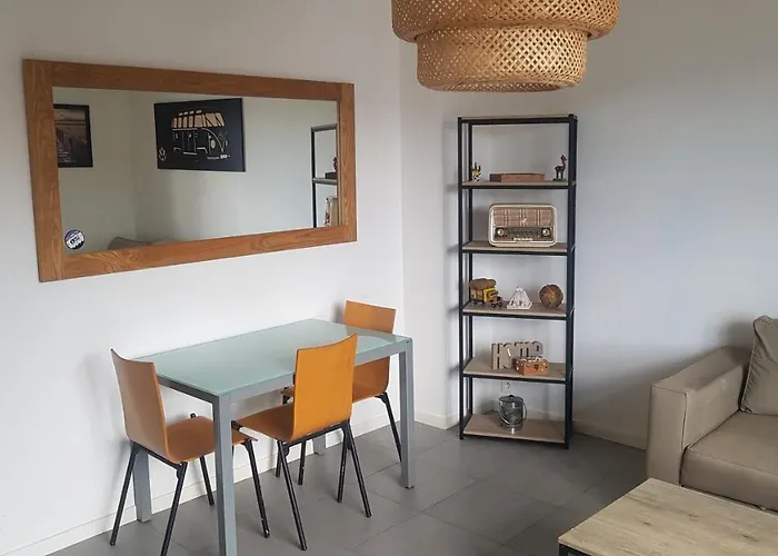 Appartement T3 lumineux et au calme. Wifi,Netflix et parking gratuit.
