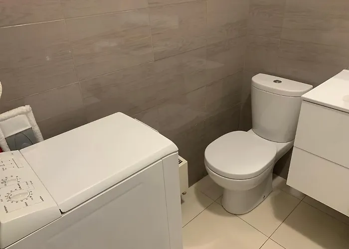 Studio With Private Parking
