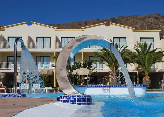 Apartamentos Natural Park
