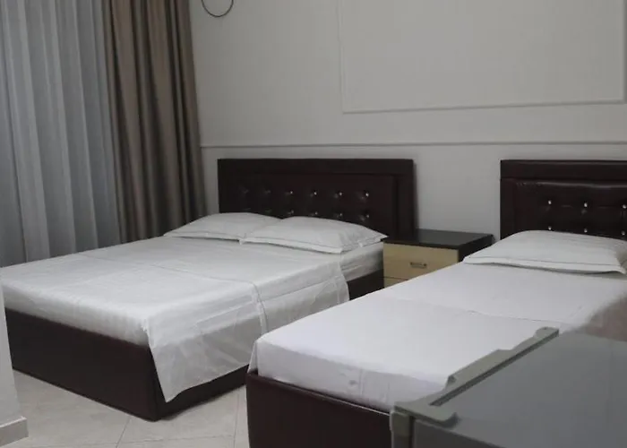 Hotel Tirona