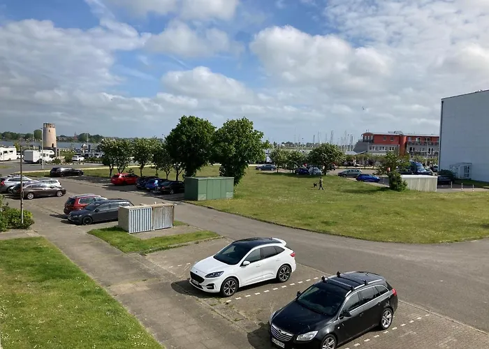 2Zi-Ferienwohnung am Südstrand mit eigenem Parkplatz perfekt für Familie