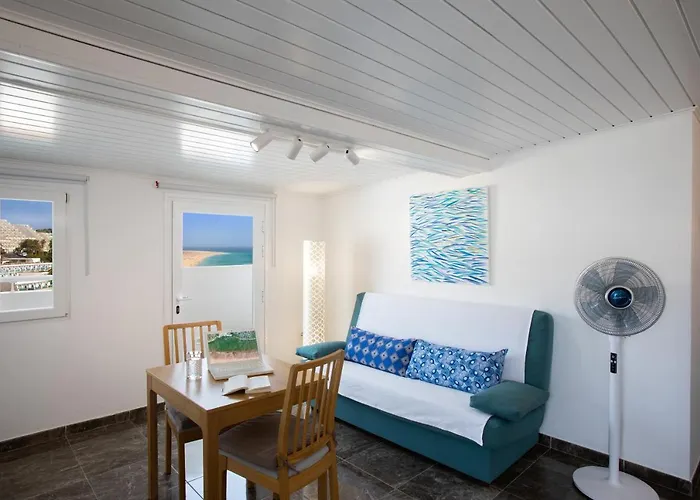 Altavista Apartahotel-Adults Only Over 14