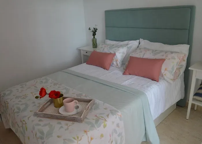 Espectacular apartment con piscina, vistas al mar y tranquilidad