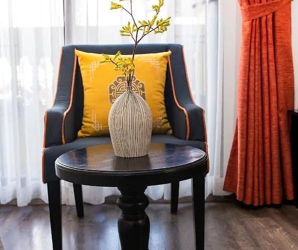 Hanoi Center Silk Boutique Hotel & Travel