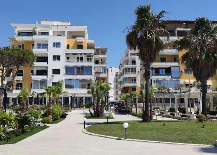 Wonderful Sea View Apartment Qerret