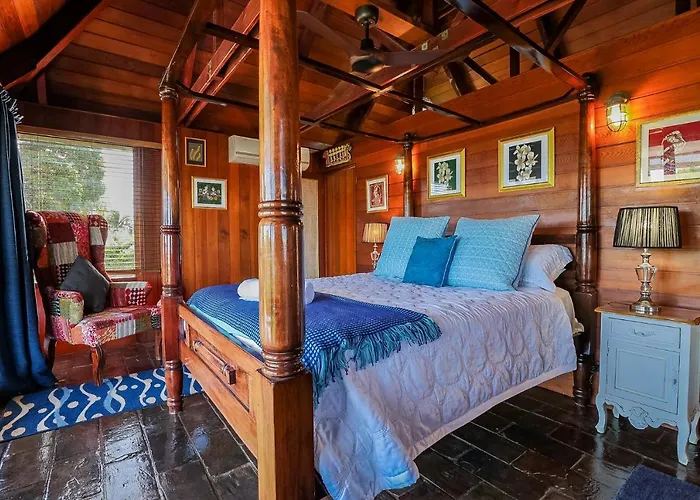 1770 Sovereign Lodge Retreat