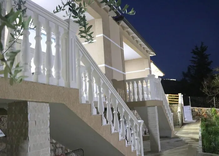 Essos Villas