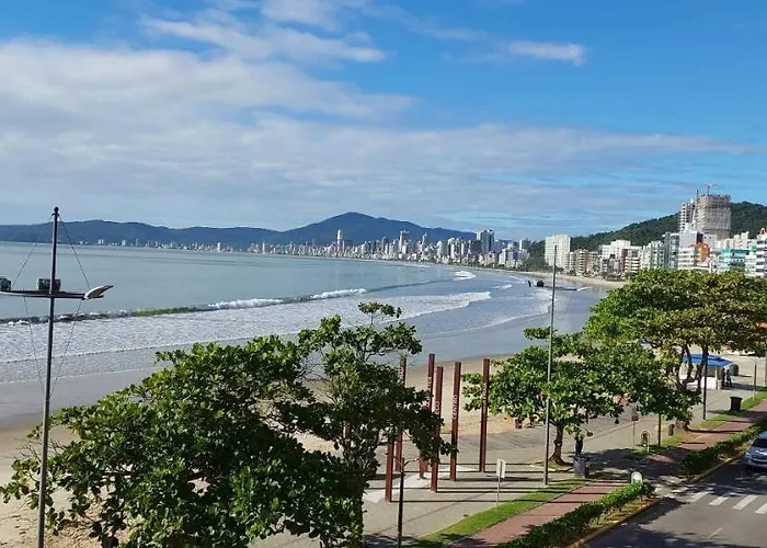 Apartamento de Cobertura frente para o mar Itapema