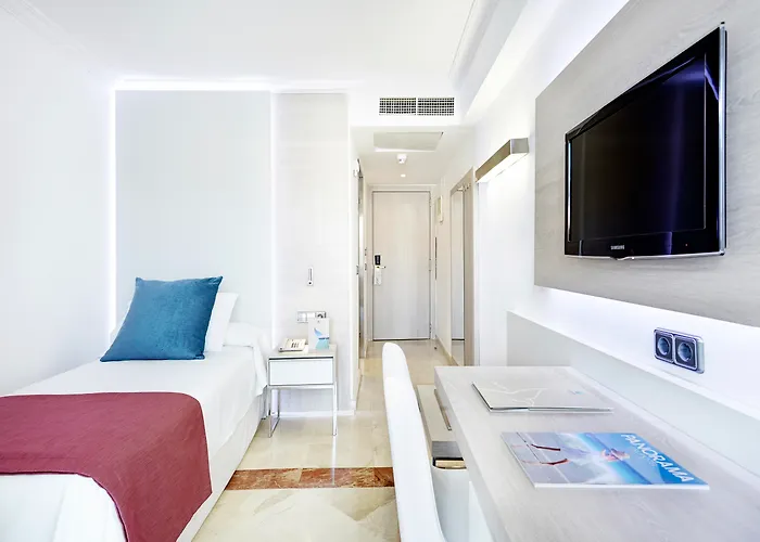 Grupotel Acapulco Playa - Adults Only
