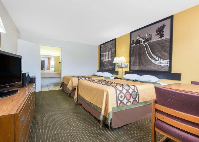 Super 8 By Wyndham Williamsburg