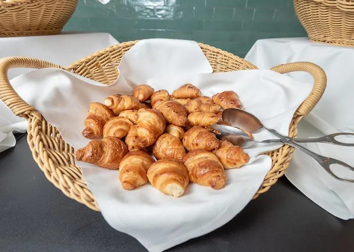 Hotel Kolovare