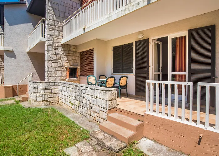 Apartments Polynesia Plava Laguna