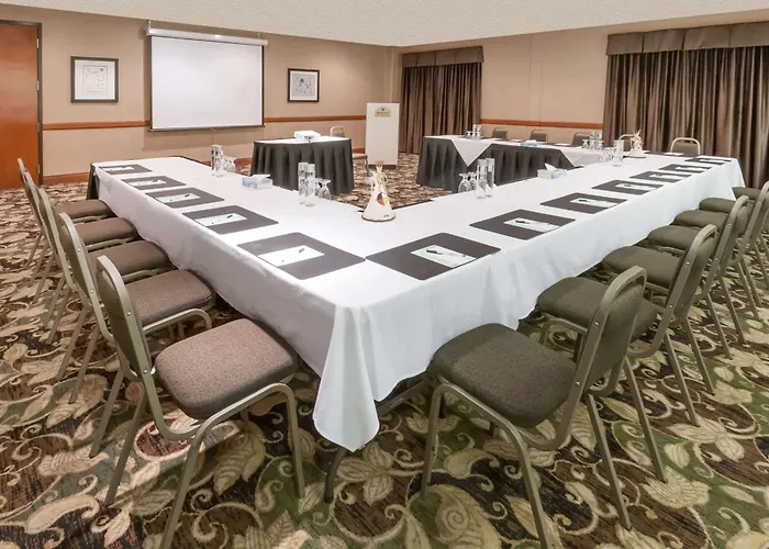 Wingate By Wyndham - Edmonton West
