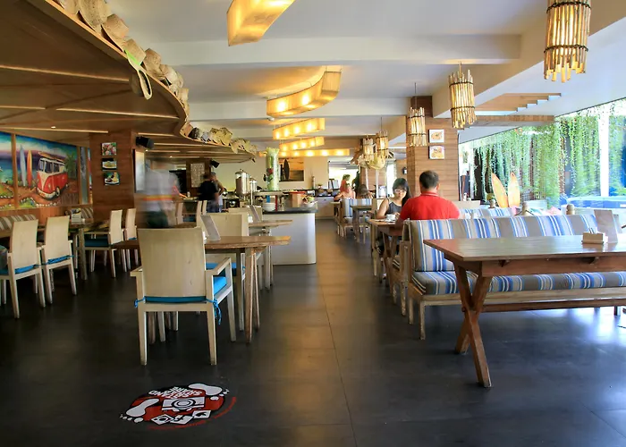 Bliss Surfer Hotel Legian