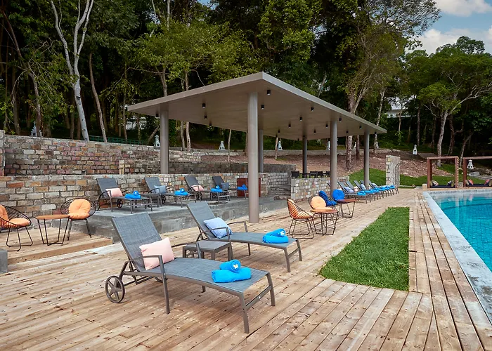 Independence Hotel Resort&Spa