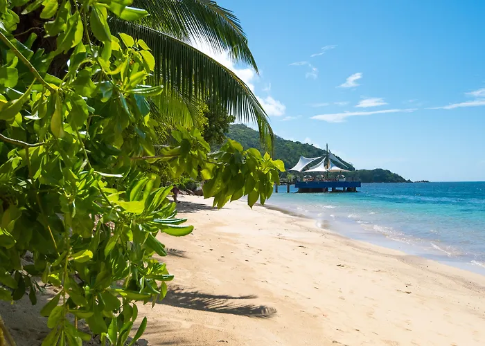 Coco De Mer Hotel And Black Parrot Suites