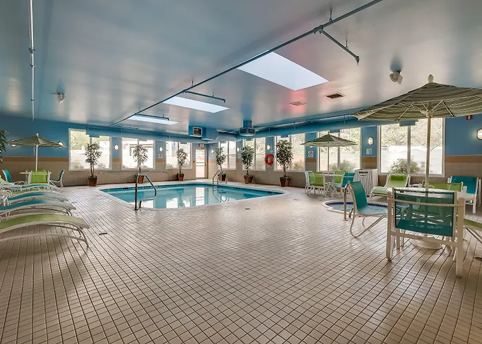 Holiday Inn Express & Suites Saskatoon Centre By Ihg