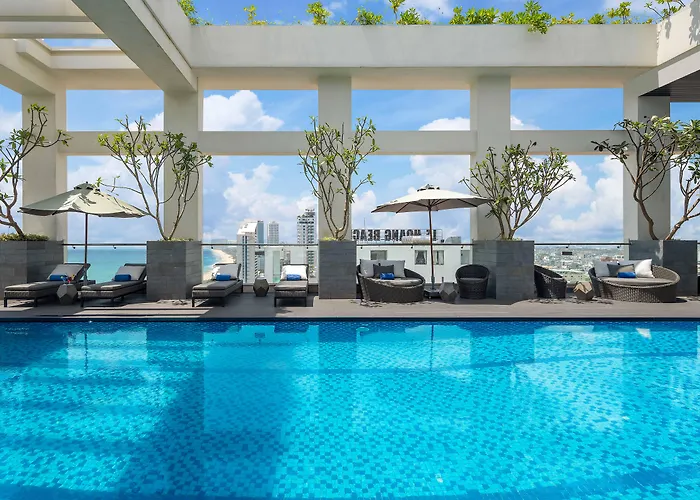Paris Deli Danang Beach Hotel