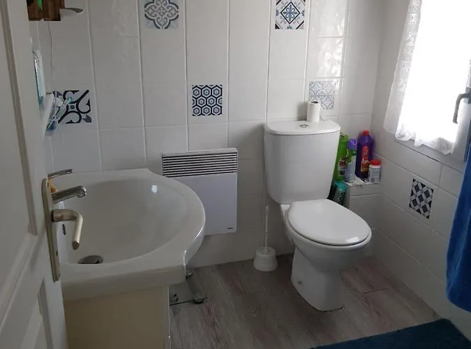 Maison au calme, proche centre et mer, jardin clos