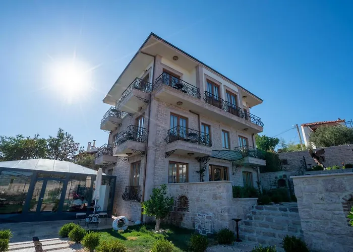 Cunda Baradiel Hotel
