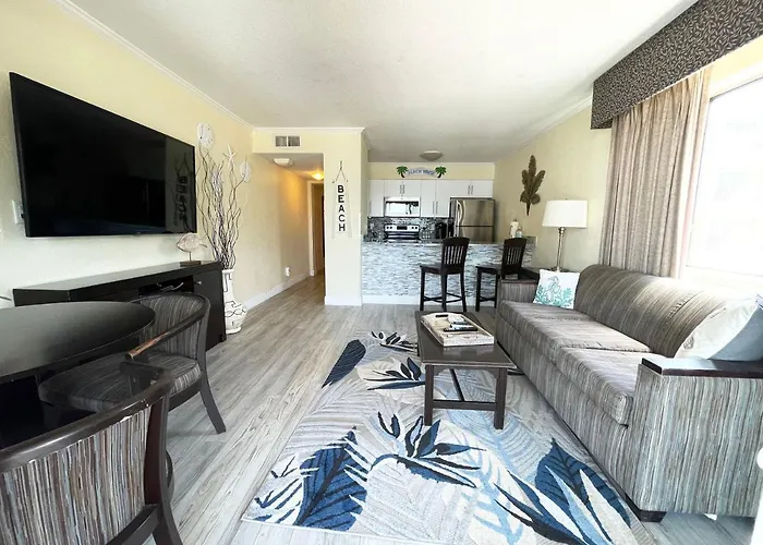 Amazing Waterfront Views Resort, Enjoy Heated Pool & Sunset!