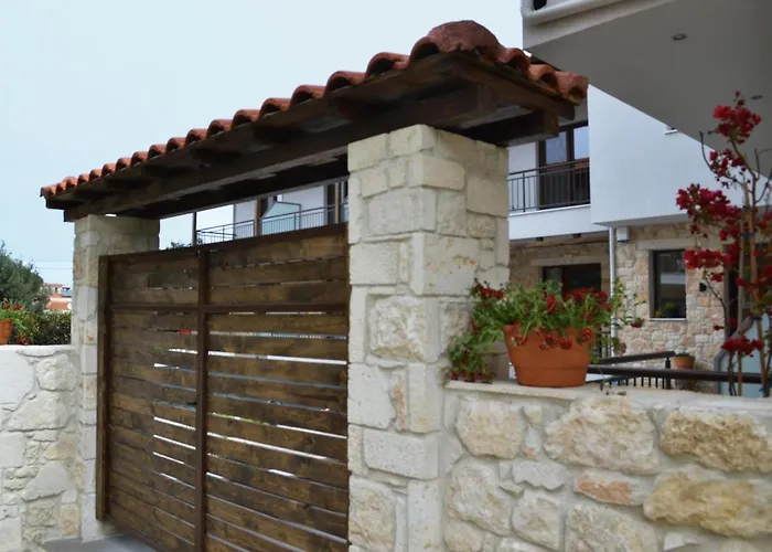 Iades Suites