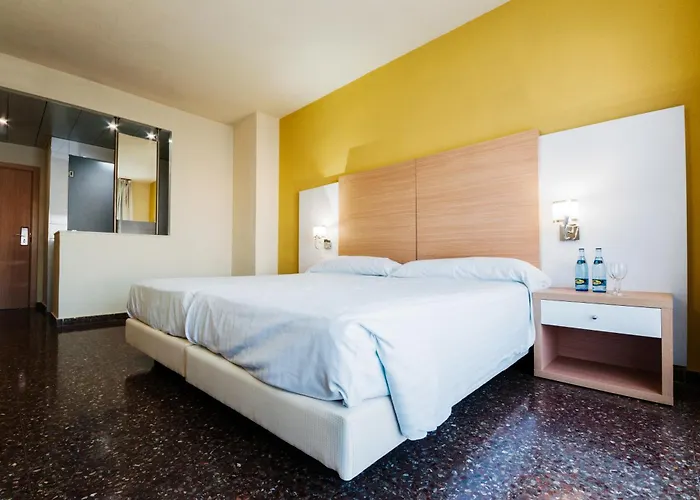 Hotel Fontana Plaza