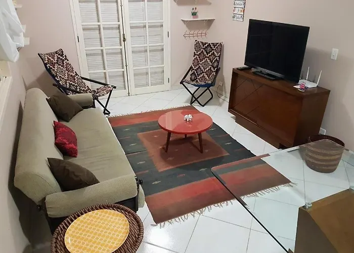 Linda casa c/Piscina, Ar e conforto próximo do Mar